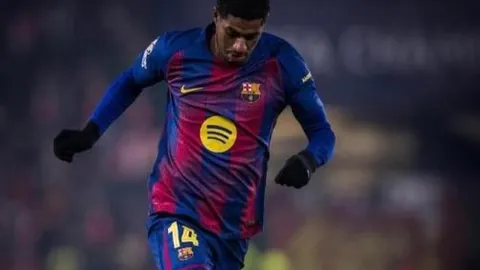 “内存超级周期来袭，预计明年PC市场将迎来近20%的价格上涨风暴！”